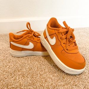 Nike Force 1 LV8 2
Toddler 7C SOLD
